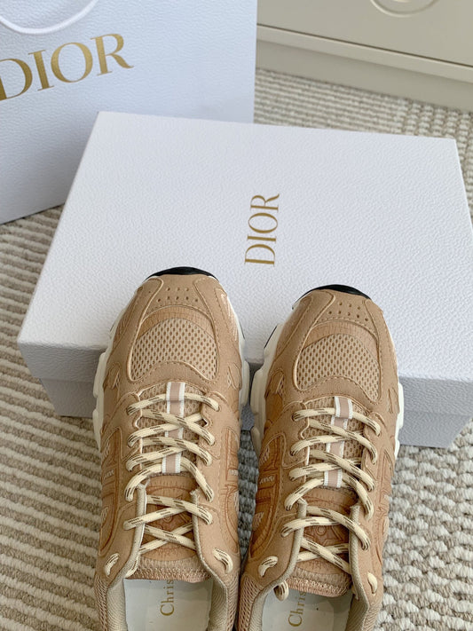 CD Chrono Sneaker In Brown Mesh Fabric And Suede 105381