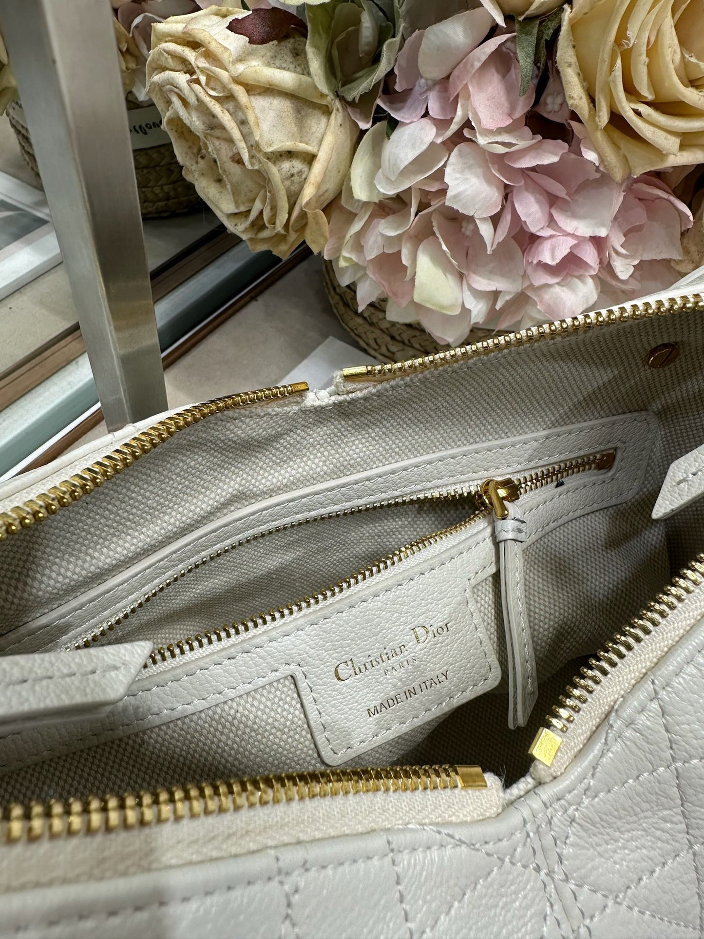 CD Small Dior Voyage Bag 22cm White Macrocannage Calfskin 288621