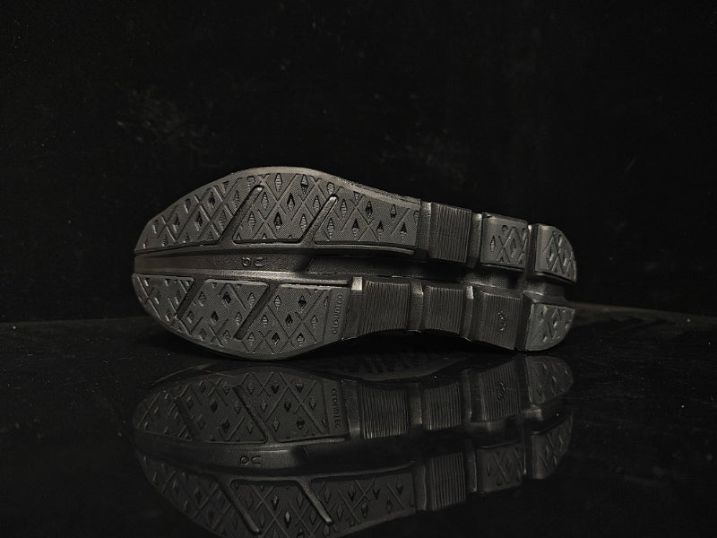 ON Cloudflow 5 Running Shoe