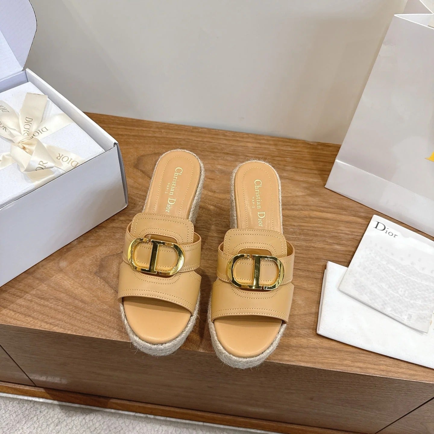 Dior 2026 CD Logo Wedge Sandals 95mm Straw Leather 911783