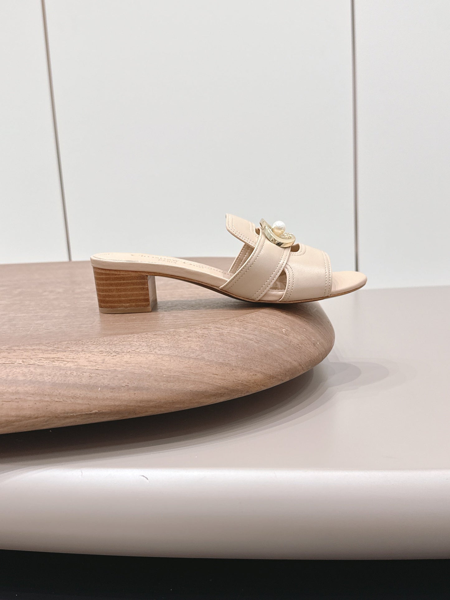 CD 30 Montaigne Sandal 4.5cm Beige Calfskin 738227