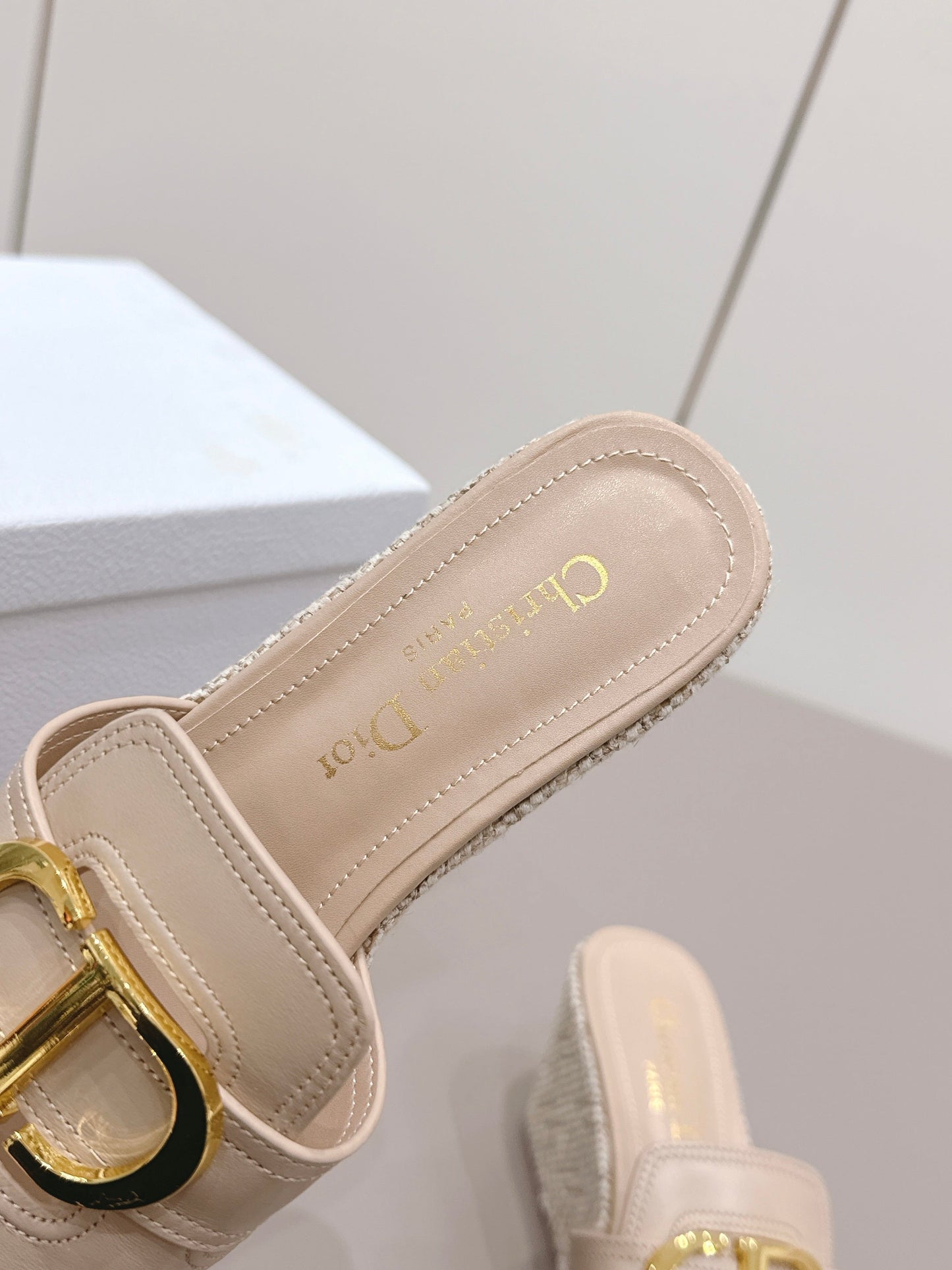 CD 30 Montaigne Wedge Slides 8cm Light Beige Calfskin 738319