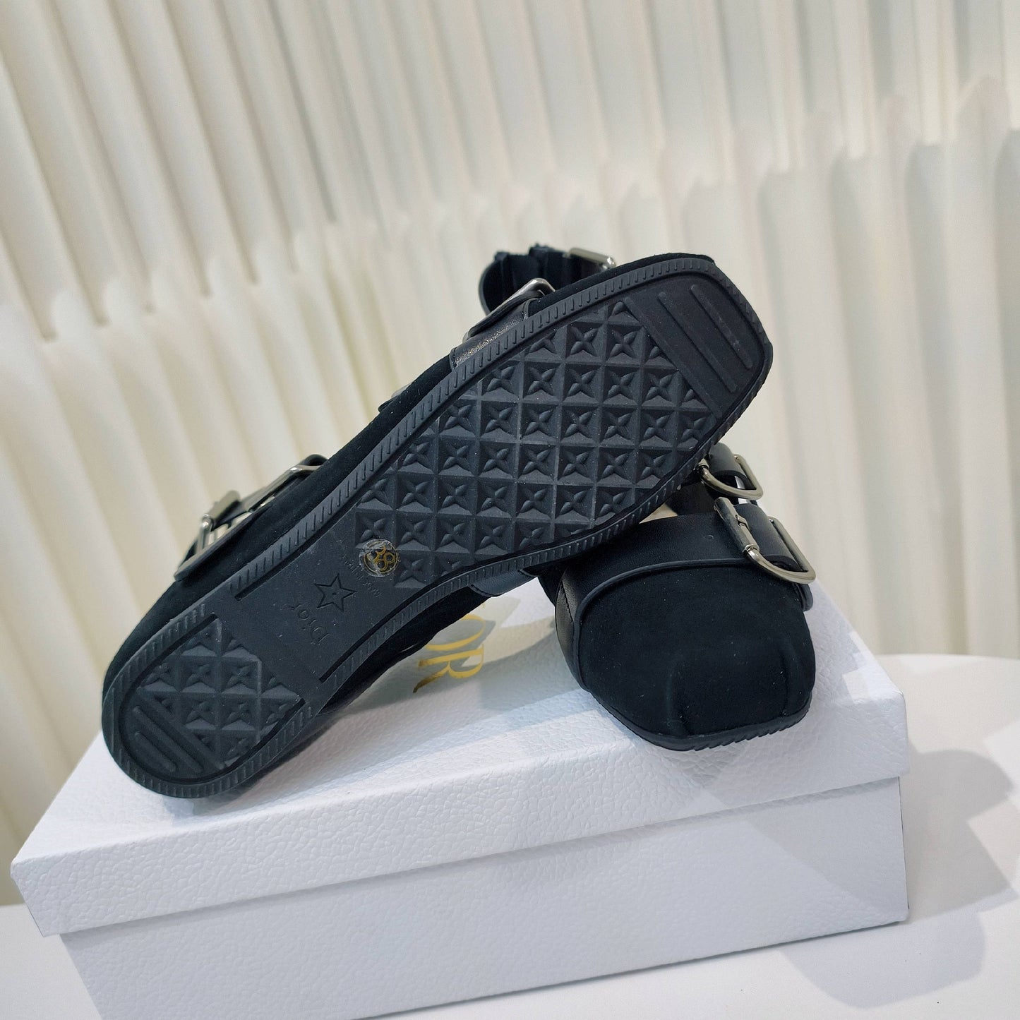 CD 26s Punk Ballet Flats Black Suede 927875