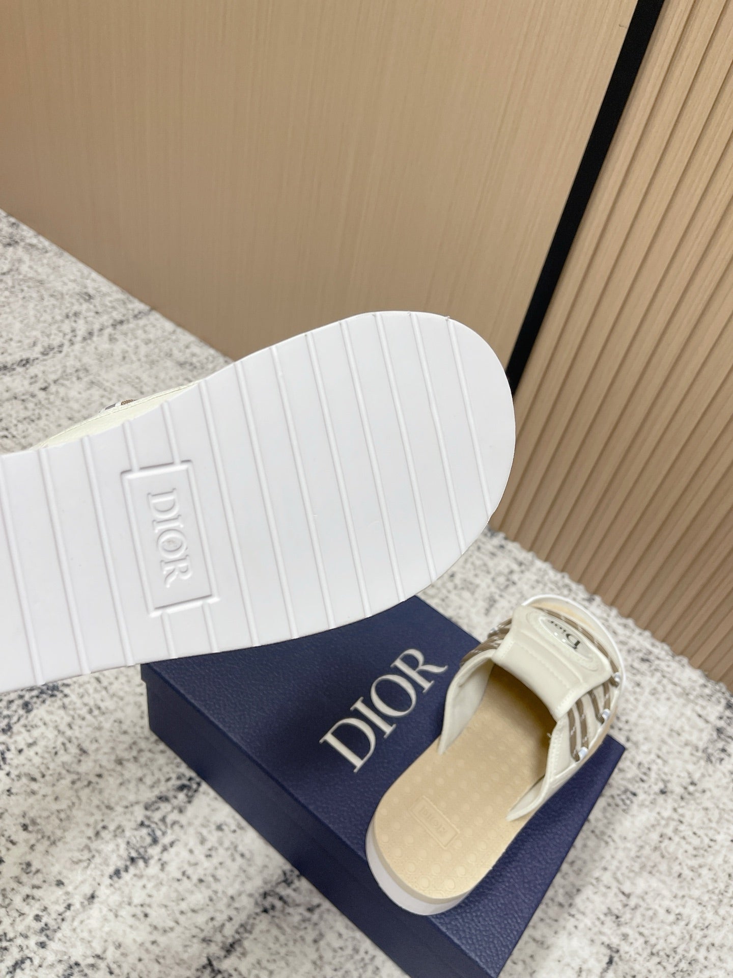 CD Men's Alpha Sandals White Rubber Fabric 752390