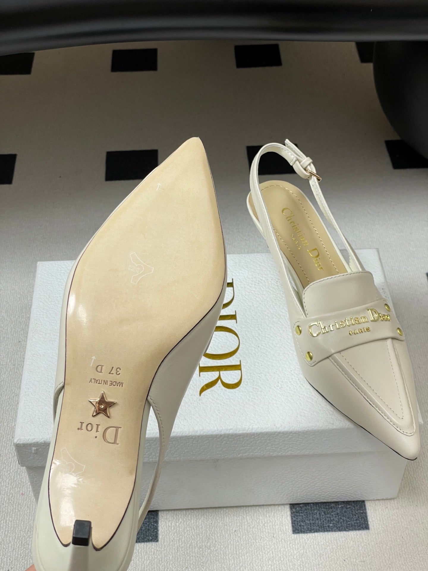 CD Boy Slingback Pump 50mm White Sheepskin 525833