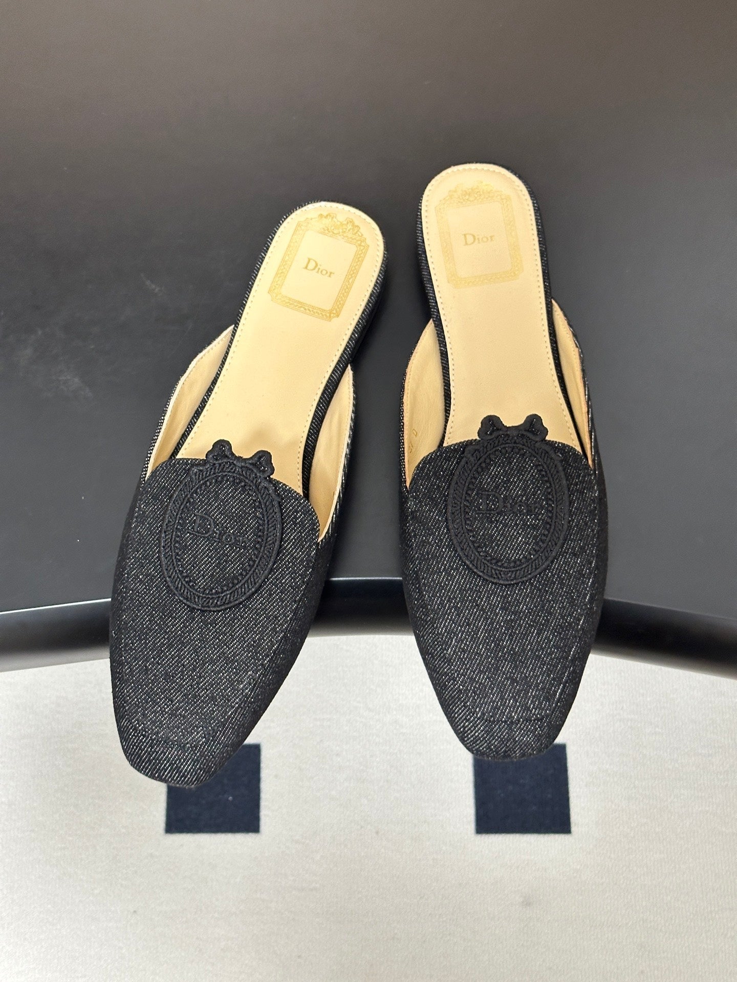 CD Médaillon Mule Black Denim 834921