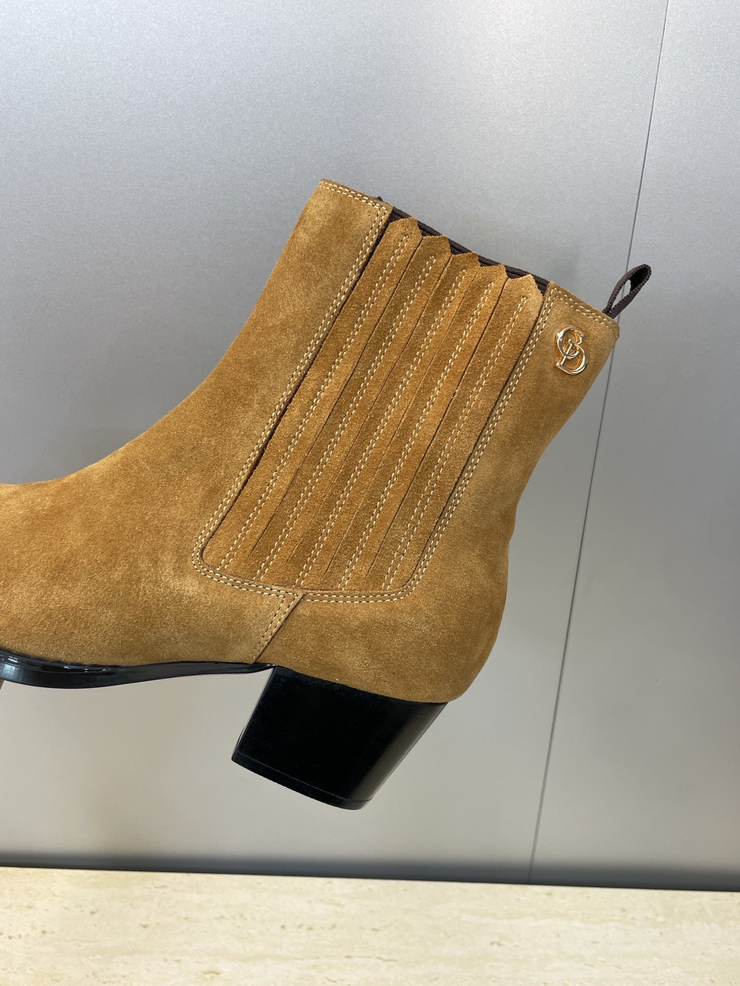 Dior 2025 D-West Chelsea Boots Brown Suede 508542