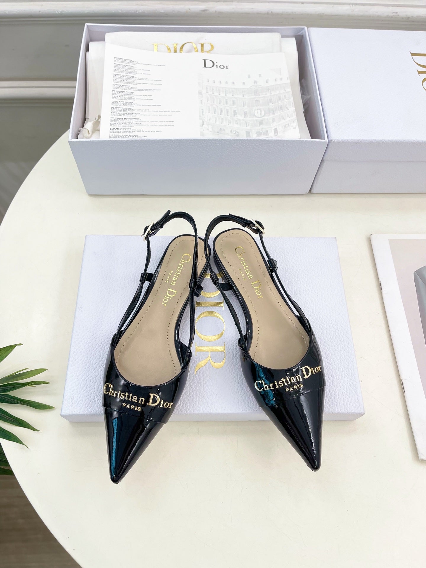 CD 25 Slingback Flat Black Patent Leather 307438