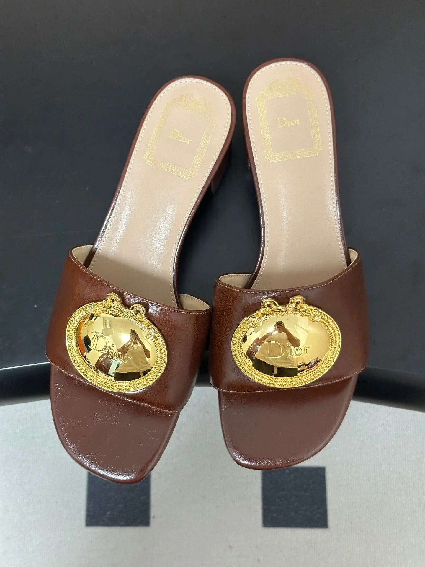 CD D-Club Retro CD Letter Metal Buckle Sandals 45mm Leather 846977