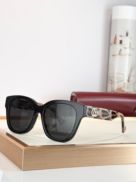 GUCCI Sunglasses GG1550SK