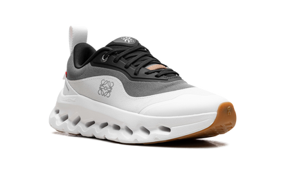 Cloudtilt 2 WMNS "LOEWE Black White" 3WE10873509