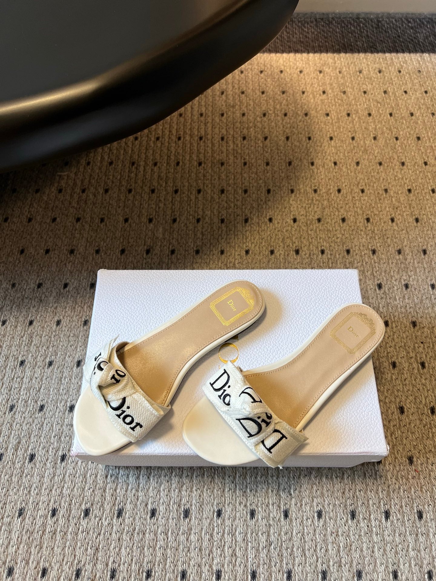 CD 26SS Letter Webbing Flat Sandals White in Fabric 789473