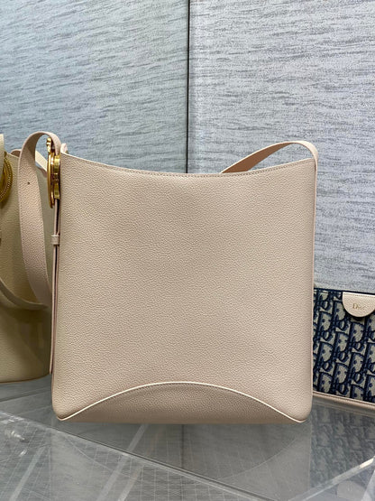 CD Médaillon Bucket Bag 26.5cm Beige in Cowhide 155526