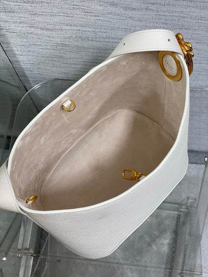 CD Médaillon Bucket Bag 26.5cm White in Cowhide 155528
