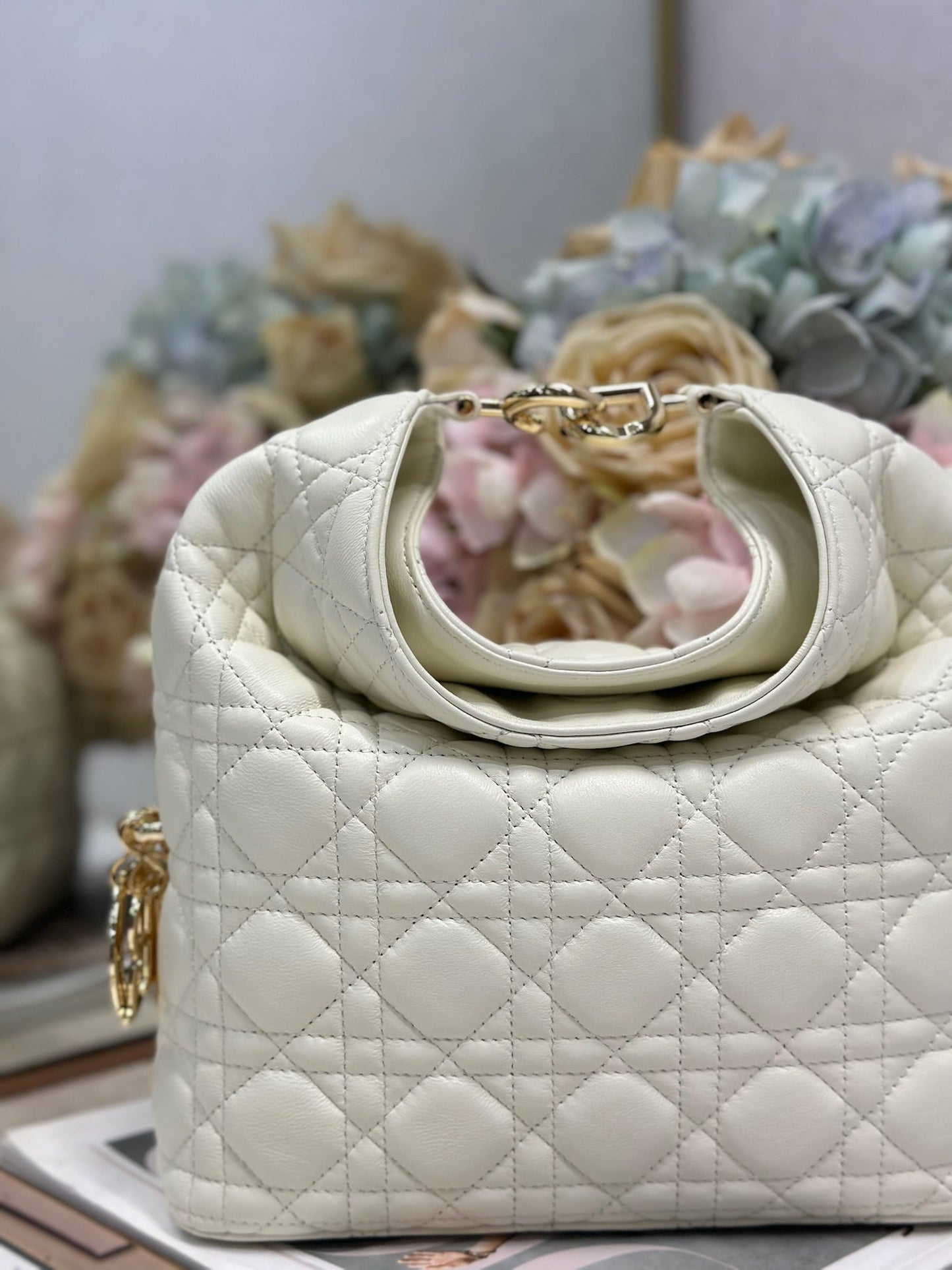 CD Lady Dior Shoulder Bag 27cm Milky White in Sheepskin 155549