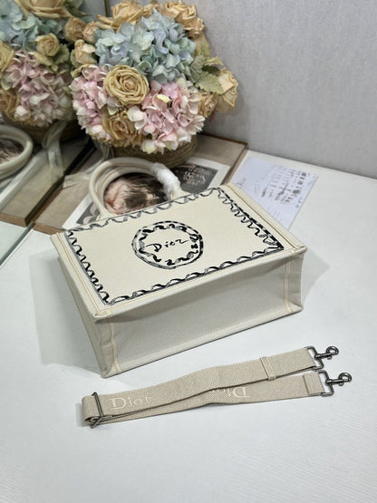 CD Medium Dioriviera Book Tote White Embroidered Canvas 158041