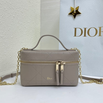 CD Cannage Vanity Chain Bag 19cm Taupe Cowhide 158119