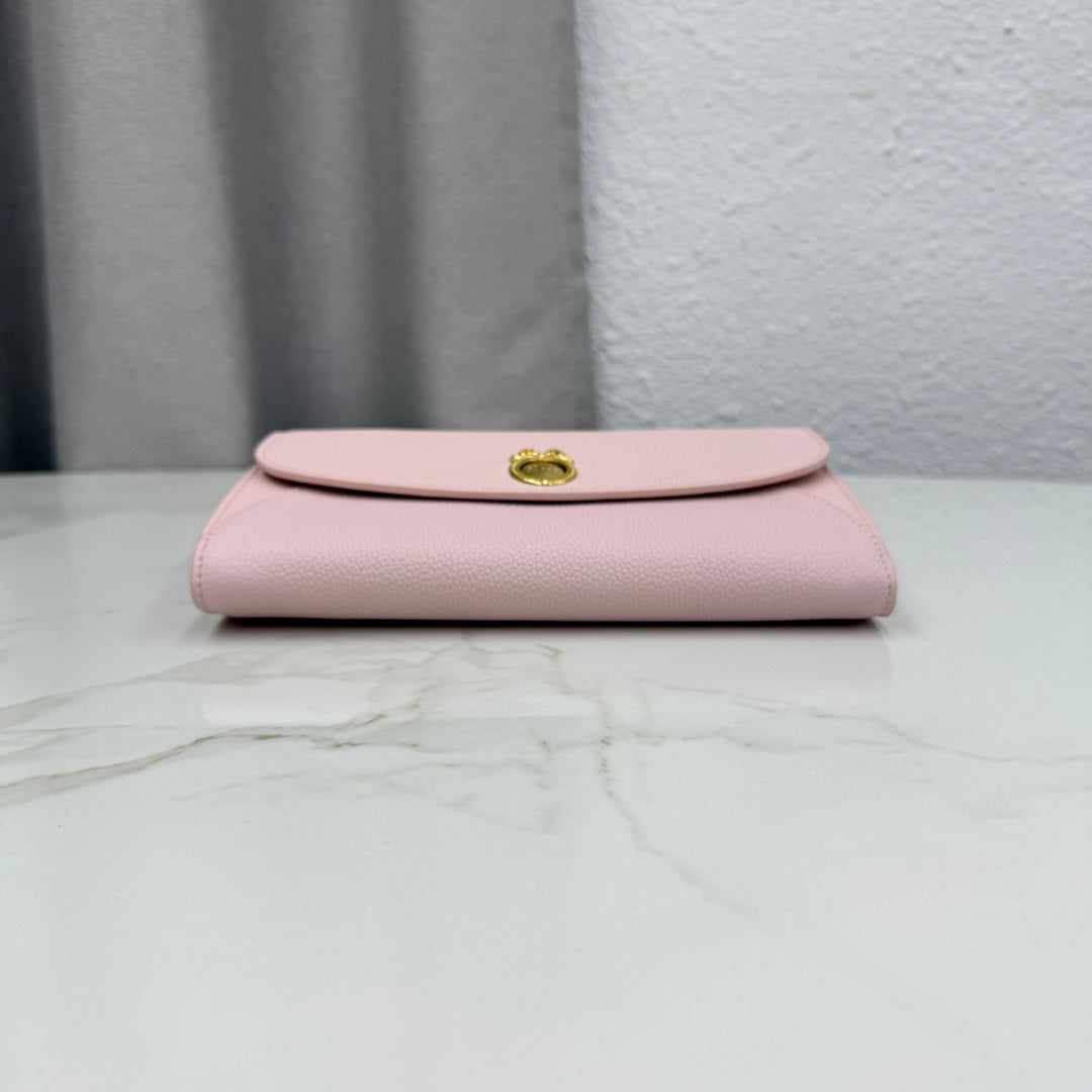 CD Médaillon Envelope Pouch 20.5cm Pink Cowhide Leather GHW 158548