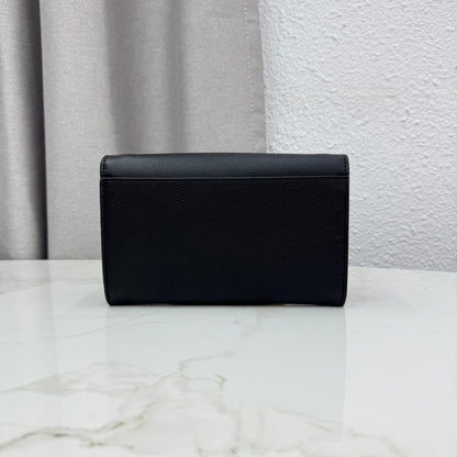 CD Médaillon Envelope Pouch 20.5cm Black Cowhide Leather GHW 158550
