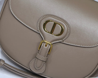 MEDIUM CD BOBBY 22CM DARK BROWN CALFSKIN GOLD HARDWARE