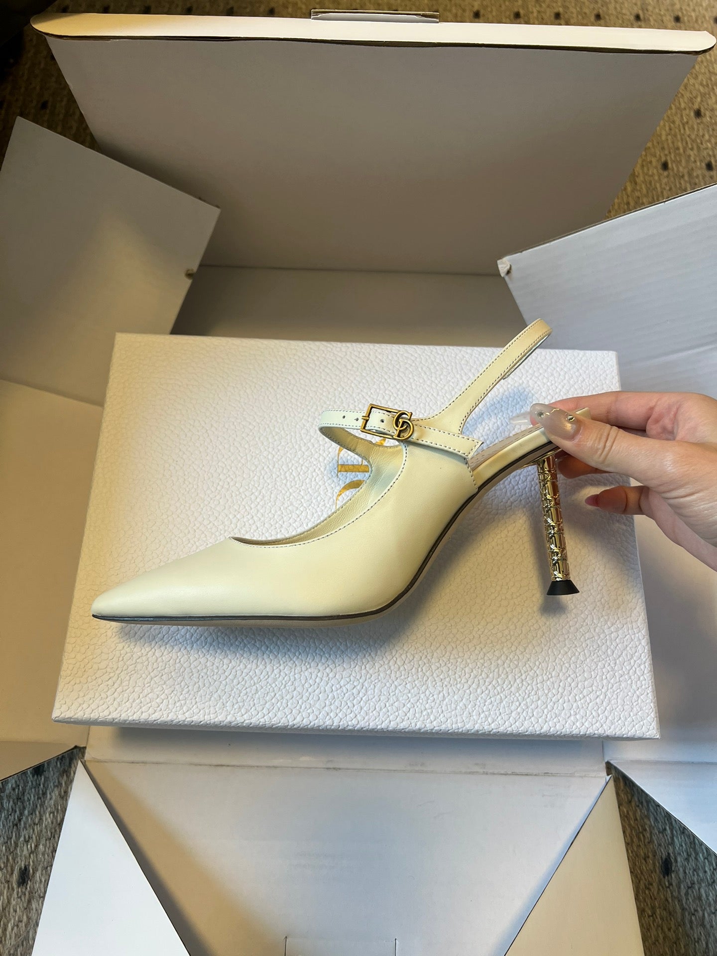 CD Icon Slingback 8cm Light Beige Sheepskin 623094