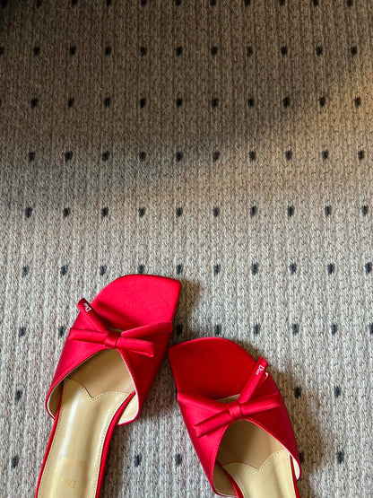 CD 26s Bow Slide Red Satin 820004