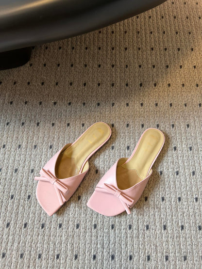 CD 26s Bow Slide Light Pink Satin 820001