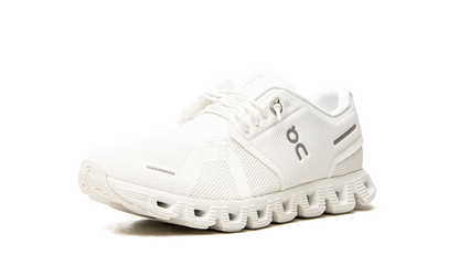 CLOUD 5 WMNS "All White" 59.98902