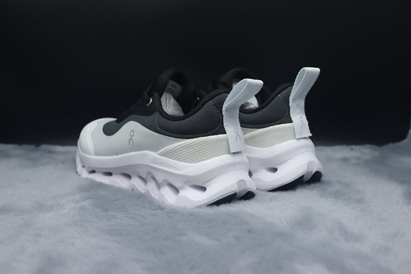 ON Cloudtilt 2 Lifestyle Sneaker