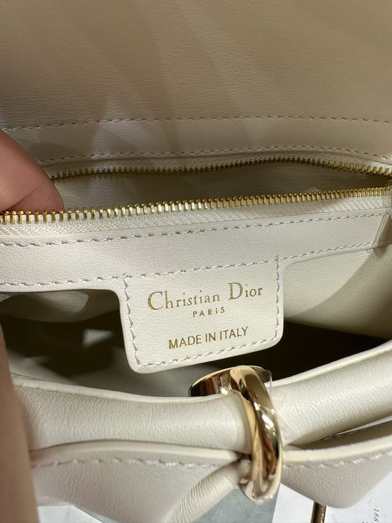CD 26s Small Cigale Bag White Lambskin