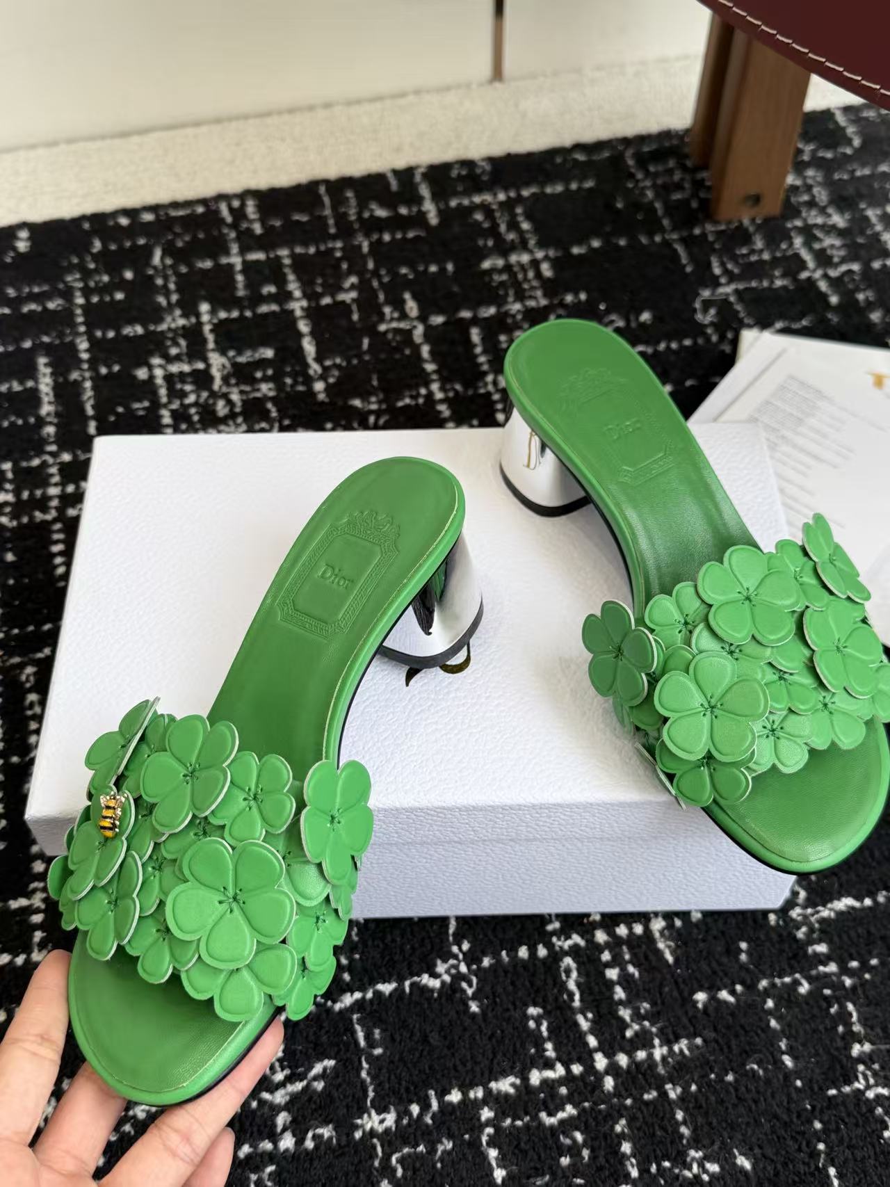 CD Bloom Mules 4.5CM Green Leather Flowers Bee Accent 966855