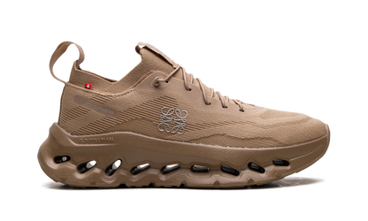 Cloudtilt WMNS "LOEWE Dark Sand" 3WD30313505