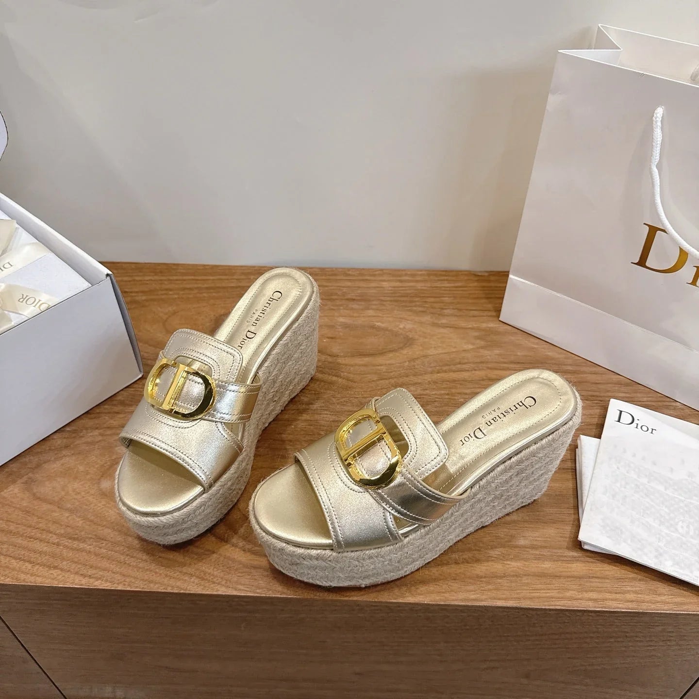 Dior 2026 CD Logo Wedge Sandals 95mm Straw Leather 911783