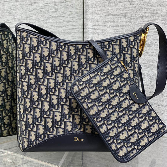 Dior 2026 Medaillon Bucket Bag 19.5cm Fabric And Grained Calfskin