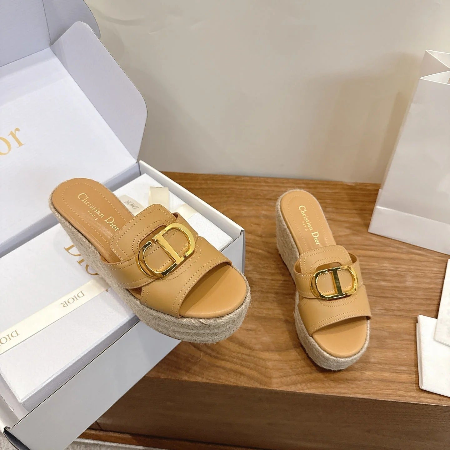 Dior 2026 CD Logo Wedge Sandals 95mm Straw Leather 911783