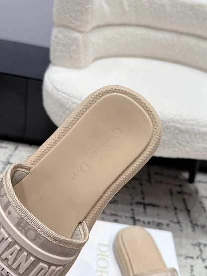 Dior 2026 Embroidered Platform Sandals Fabric Leather 924817