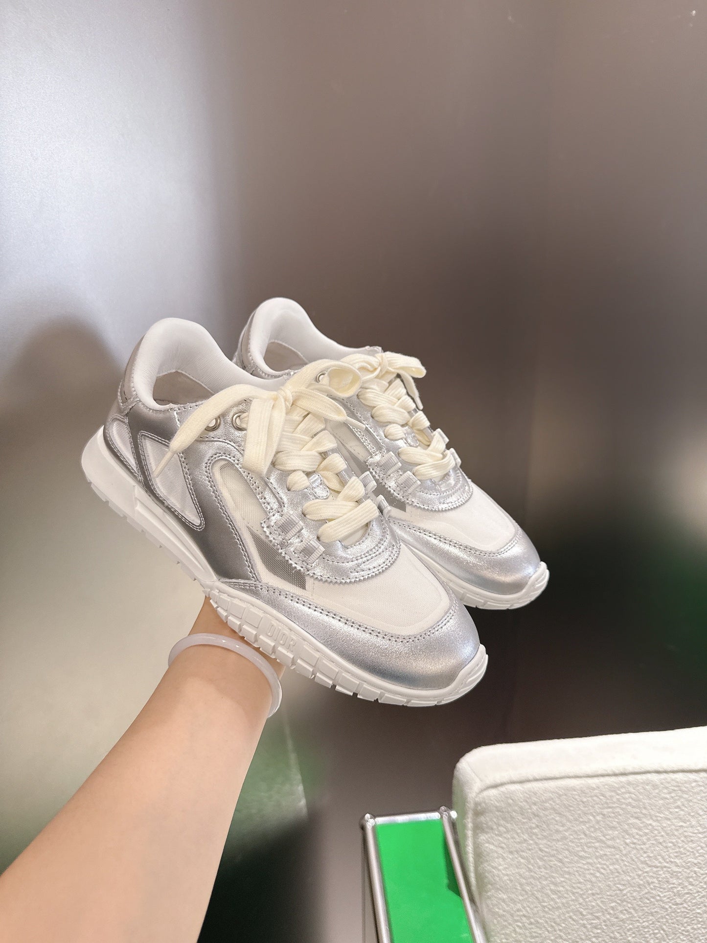 CD Tech Sneakers White Sliver Cowhide Mesh 562670
