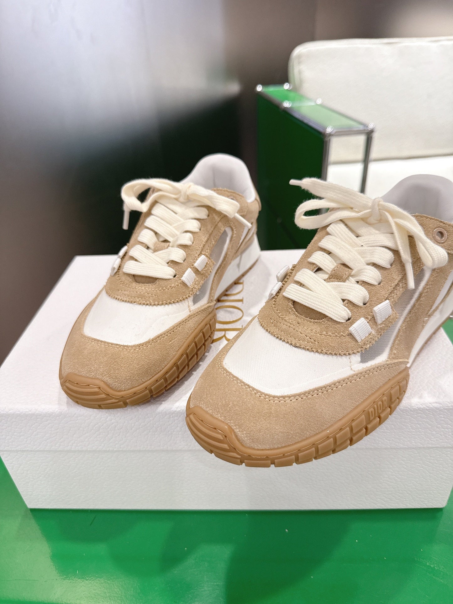 CD Tech Sneakers White Light Brown Cowhide Mesh Suede 562672