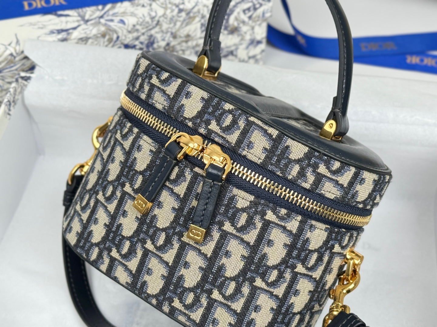 CD  Signature Vanity Case 16cm Blue Jacquard