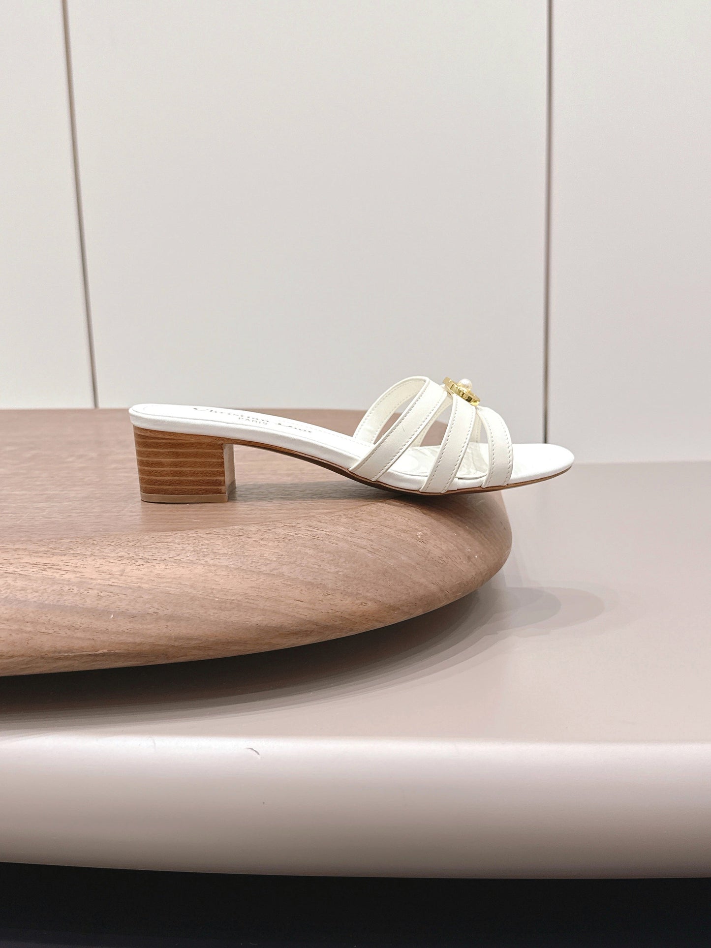 CD 26s 30M Sandal 4.5cm White Calfskin 738221