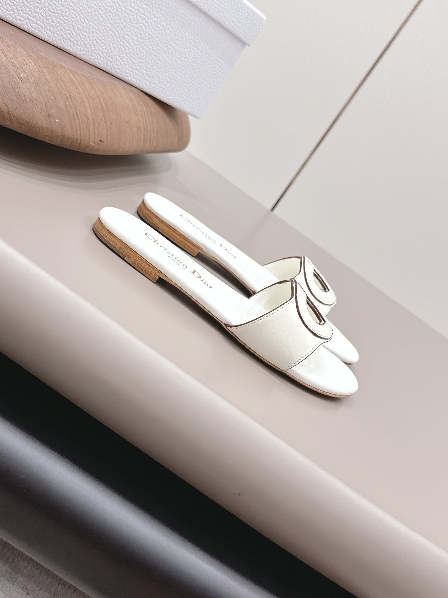 CD 26s Round-Toe Slide Sandals White Calfskin 738240