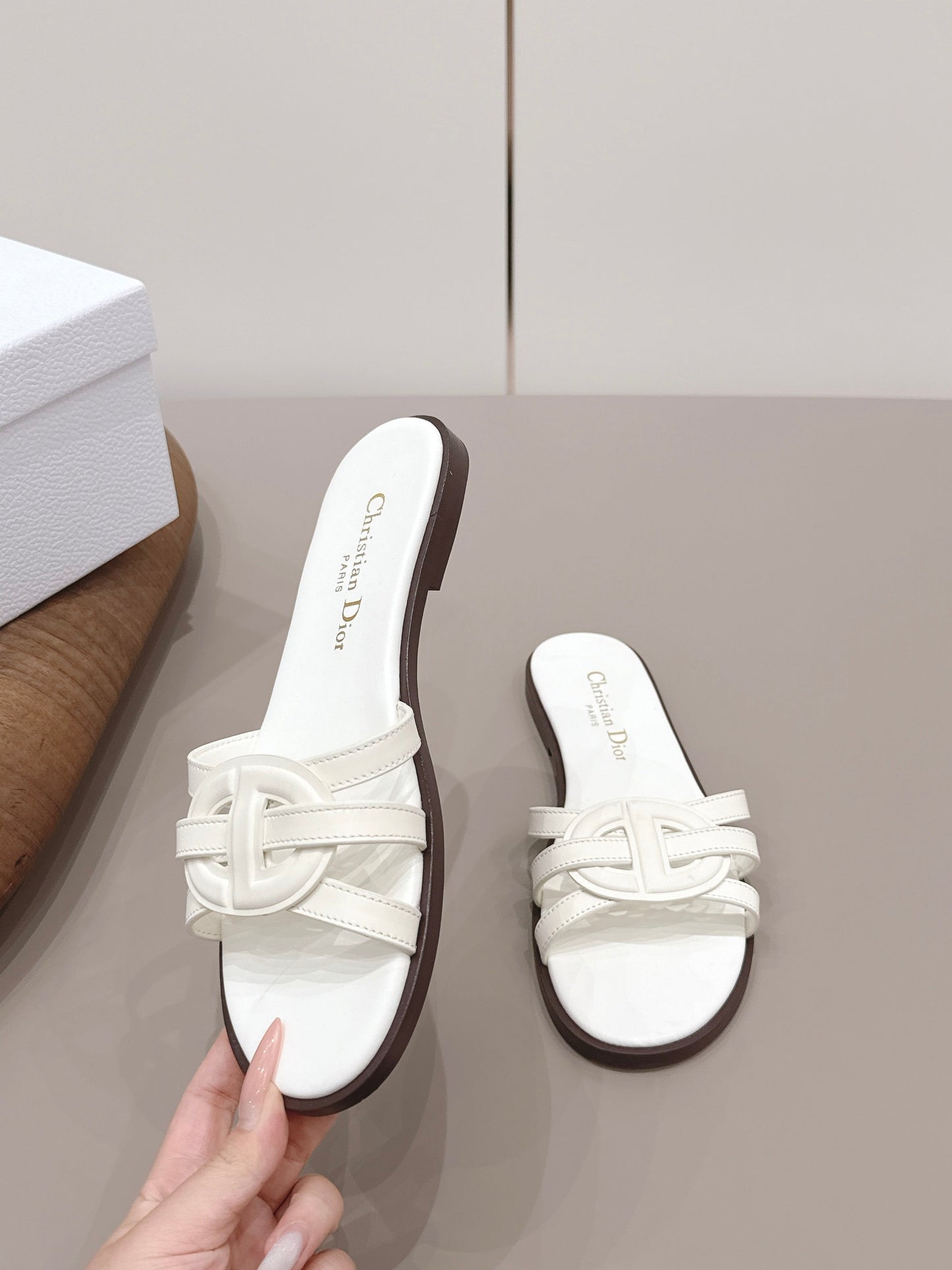 CD 26s D-Club Slide Sandal White Calfskin 738248