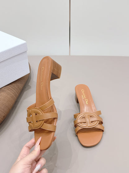 CD 26s D-Club Sandal 4.5cm Tan Calfskin 738242