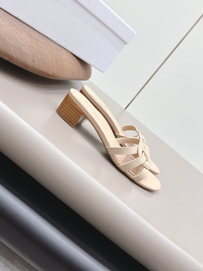 CD 26s D-Club Sandal 4.5cm Beige Calfskin 738243