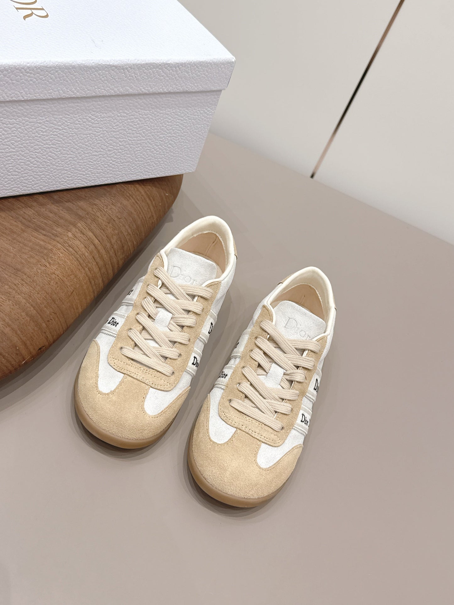 CD 26A Casual Sneakers Suede