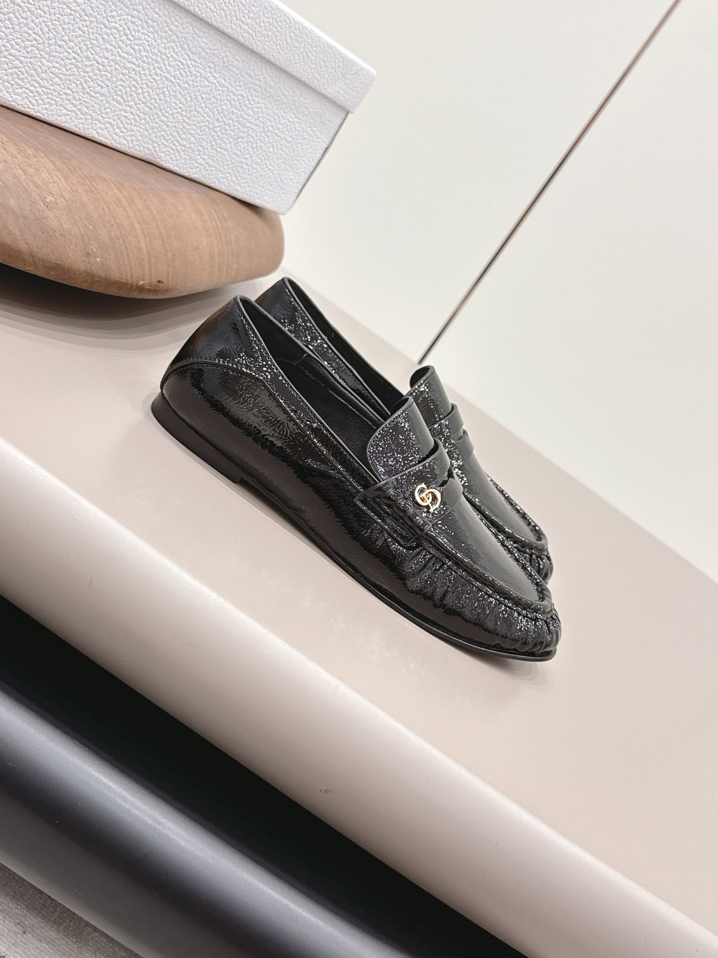 CD 26A Loafers Black Patent Leather 738311