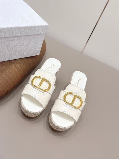 CD 30 Montaigne Wedge Slides 8cm White Calfskin 738320
