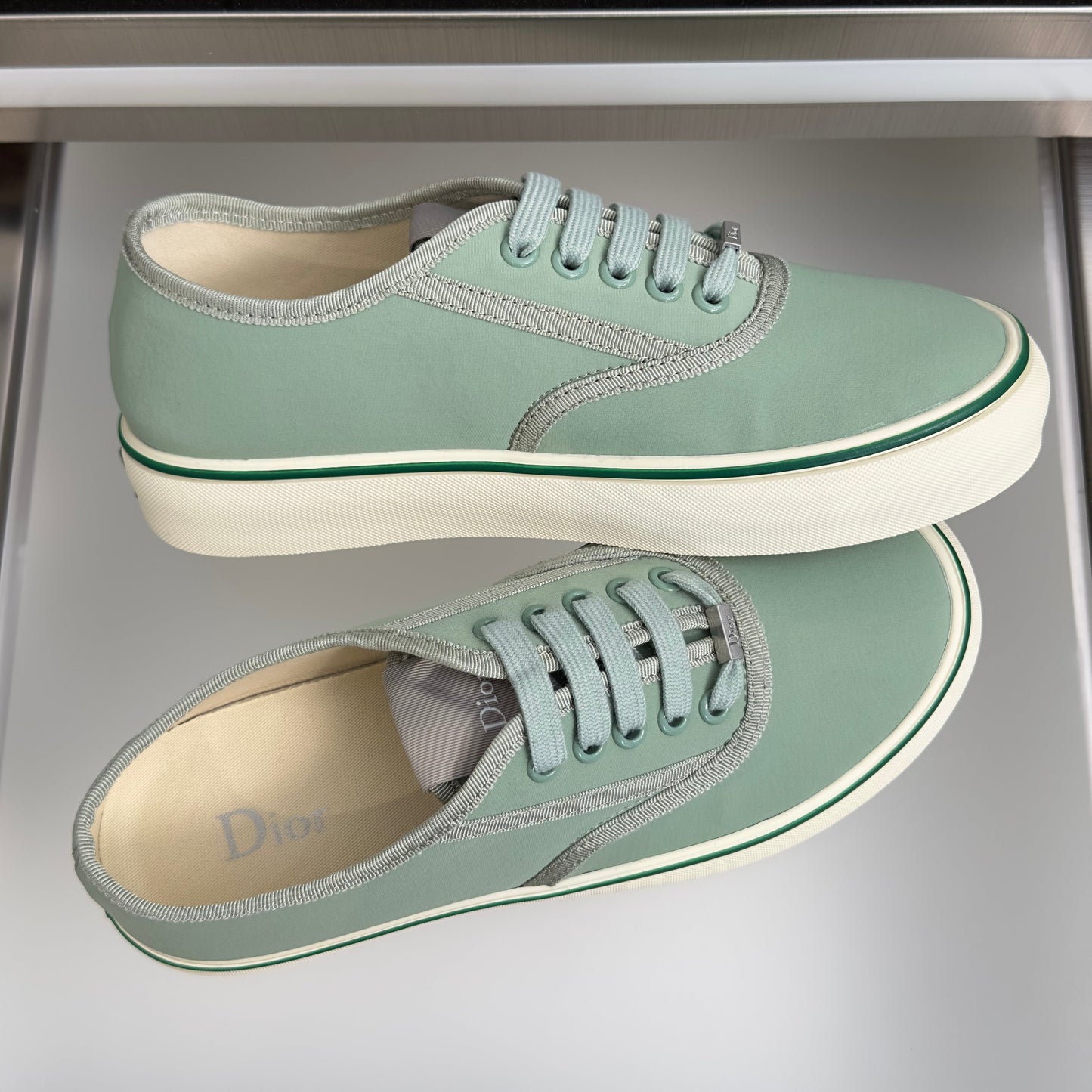 CD 26s Saltwind Sneakers Cedar Green Canvas 920082