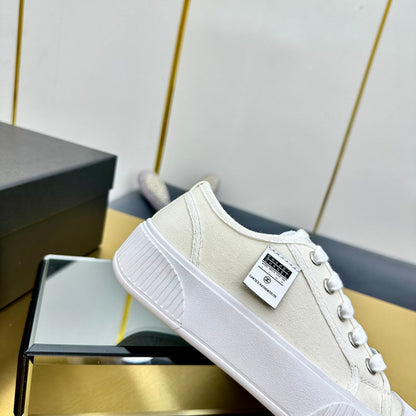 Chanel 2026 Casual Sneakers Waterproof Fabric Sheepskin 832622