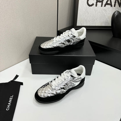 CC 26s Casual Sneakers Black Sliver Suede Cowhide 626457